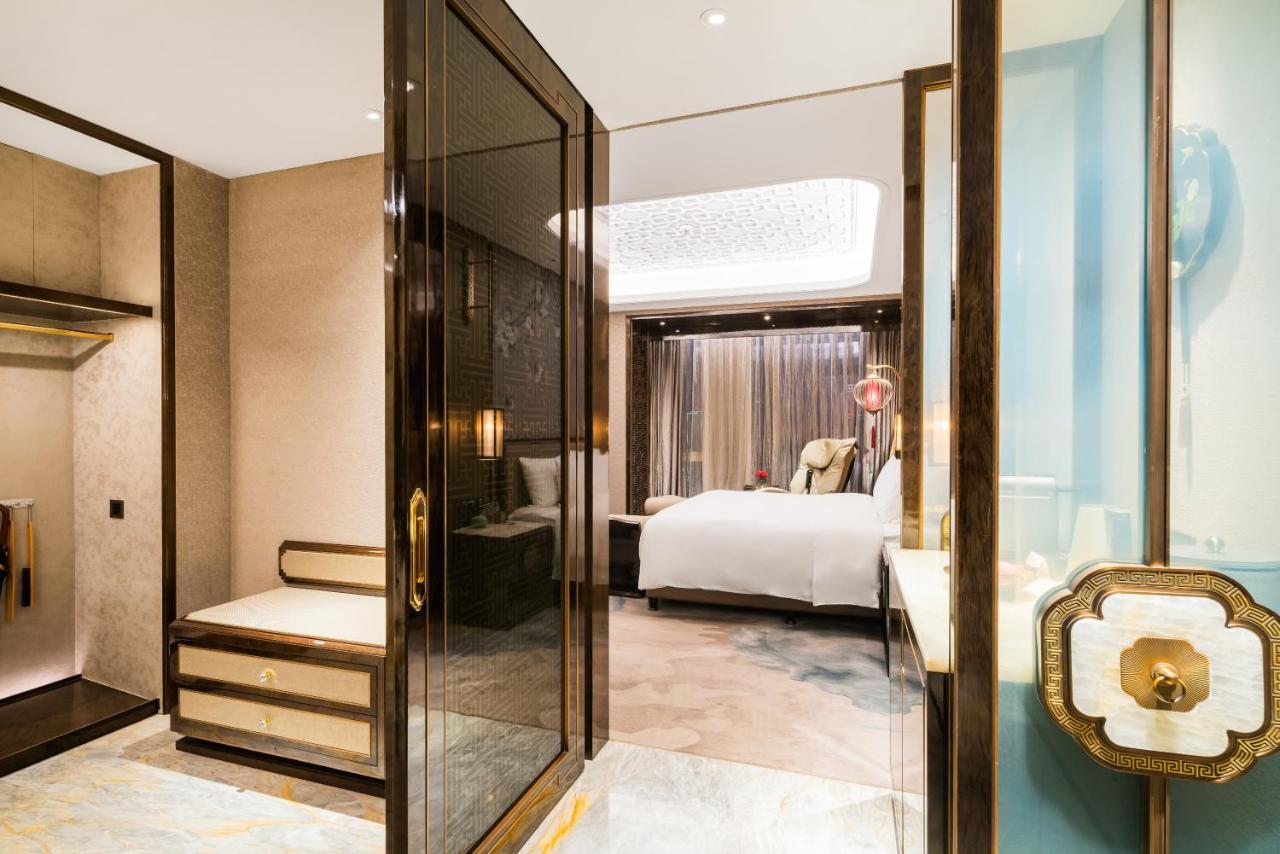 Wanda Reign Chengdu Hotel Buitenkant foto