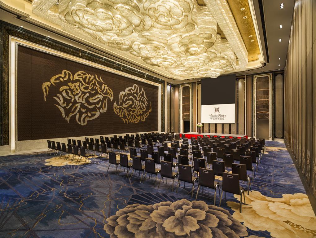 Wanda Reign Chengdu Hotel Buitenkant foto