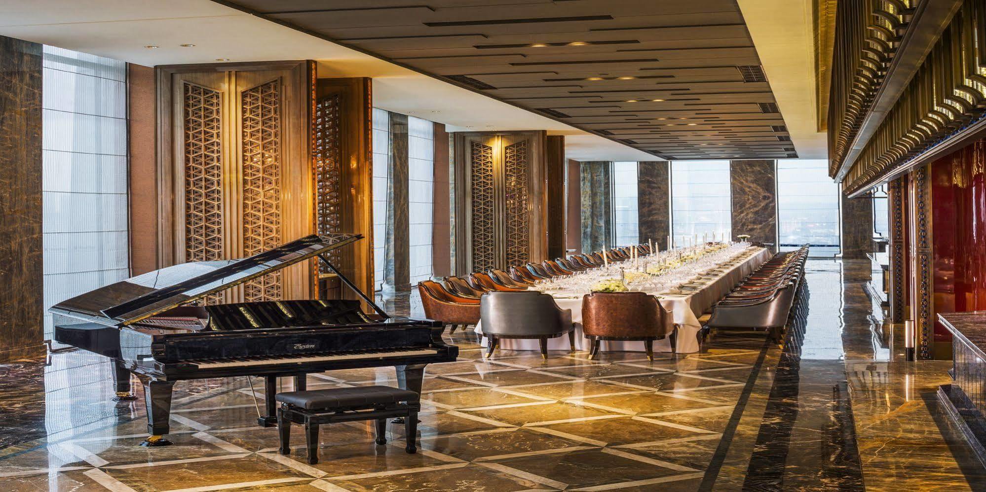 Wanda Reign Chengdu Hotel Buitenkant foto