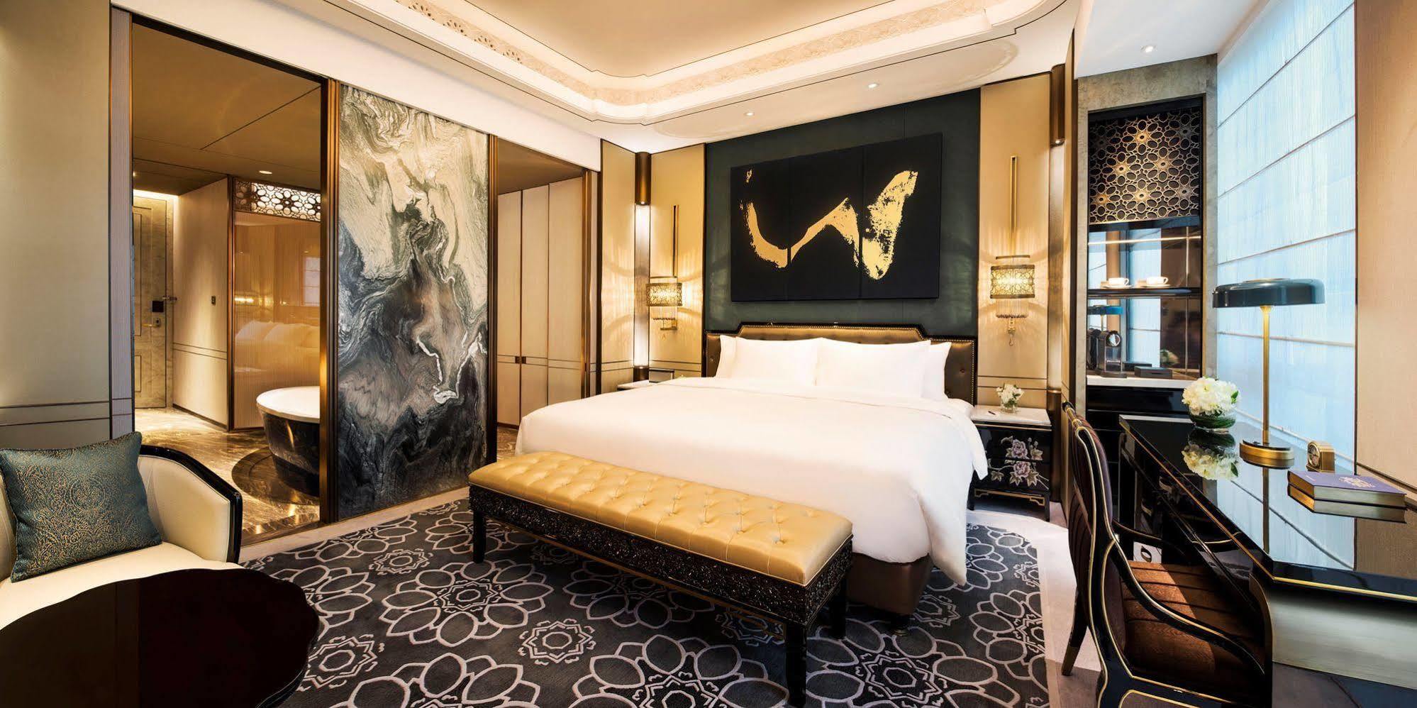 Wanda Reign Chengdu Hotel Buitenkant foto